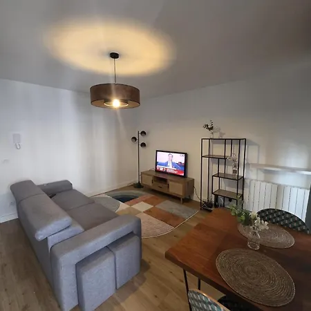 Apartment Confortable 3 *